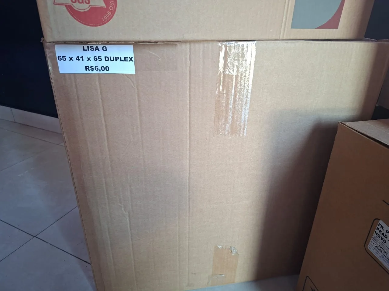 Caixas montadas prontas para retirada